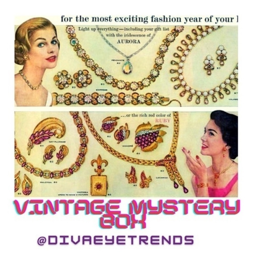 Vintage Mystery Box Jewelry Set